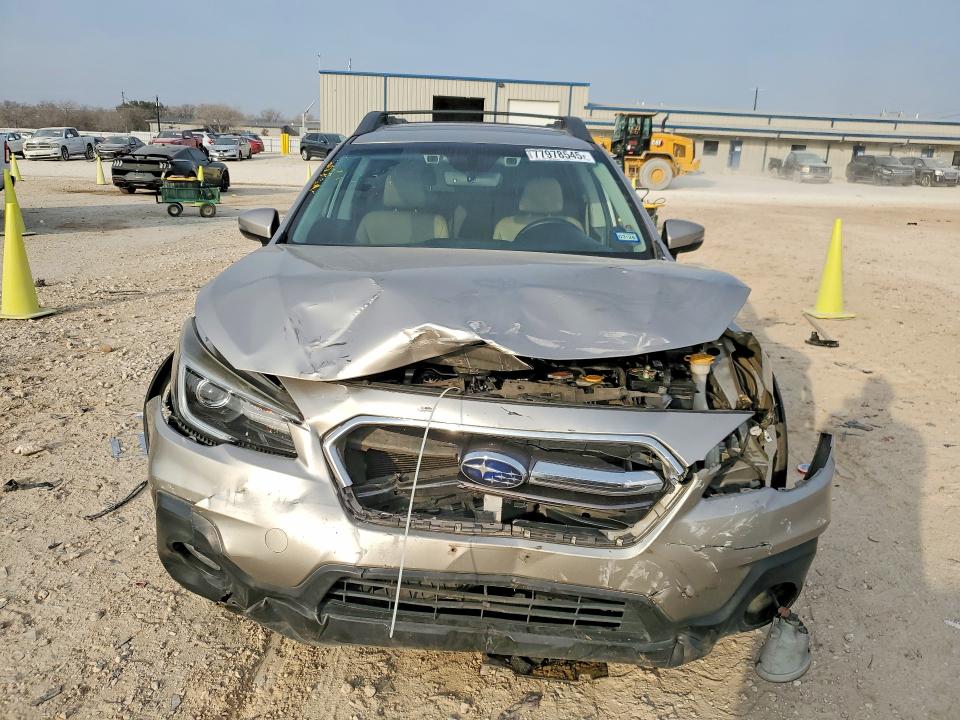 Photo 5 from auction – 2018 SUBARU OUTBACK with VIN 4S4BSANC4J3290606