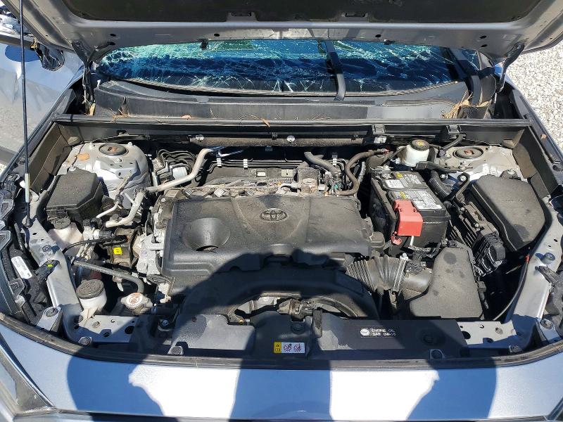 Photo 12 from auction – 2021 TOYOTA RAV4 XLE with VIN 2T3W1RFV2MW126697