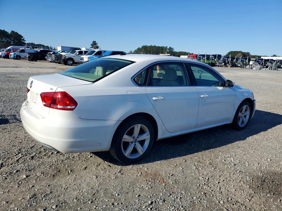 Photo 3 from auction – 2013 VOLKSWAGEN PASSAT with VIN 1VWBP7A37DC116478