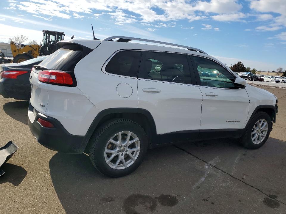 Photo 3 from auction – 2016 JEEP CHEROKEE L with VIN 1C4PJMCB2GW290281