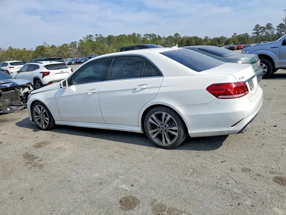 Photo 2 from auction – 2014 MERCEDES-BENZ E with VIN WDDHF5KB1EB043521