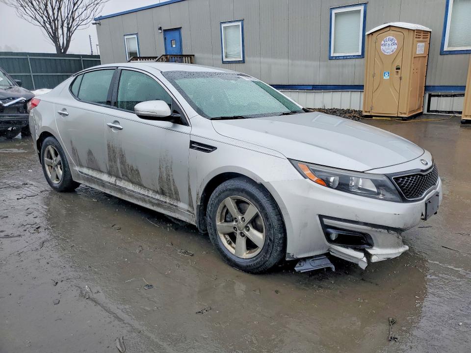 صورة رقم 4 من المزاد - 2015 KIA OPTIMA LX مع VIN 5XXGM4A77FG398143