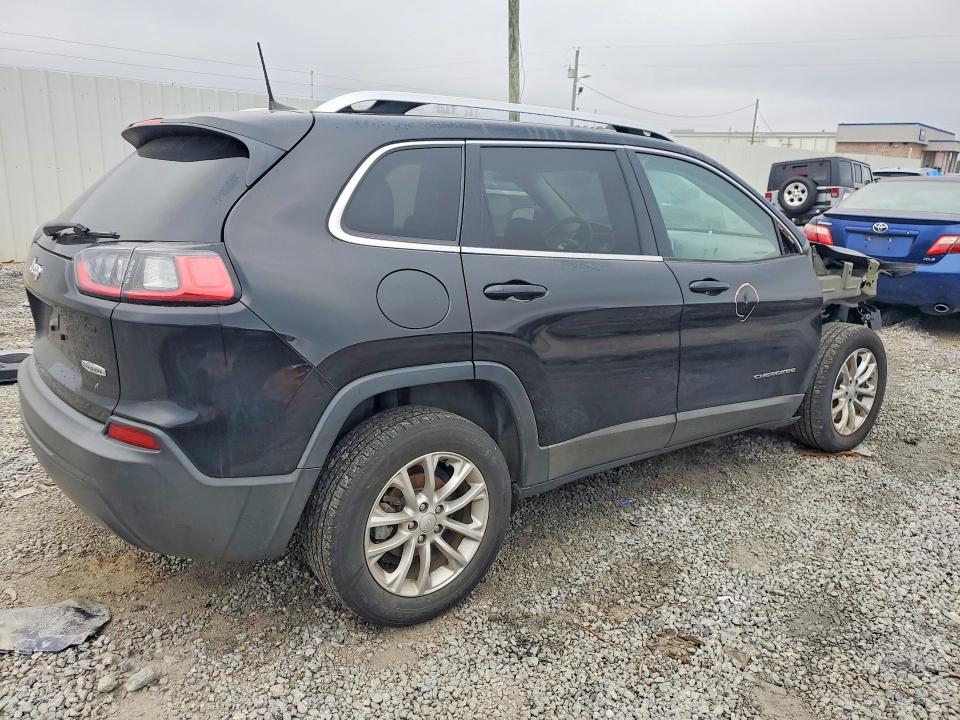 Photo 3 from auction – 2019 JEEP CHEROKEE with VIN 1C4PJLCB4KD339754