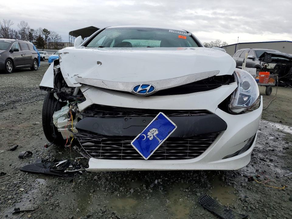 Photo 5 from auction – 2015 HYUNDAI SONATA HYB with VIN KMHEC4A4XFA139637