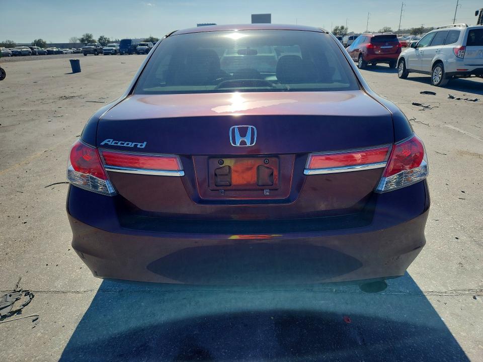 Photo 6 from auction – 2012 HONDA ACCORD with VIN 1HGCP2F45CA184267