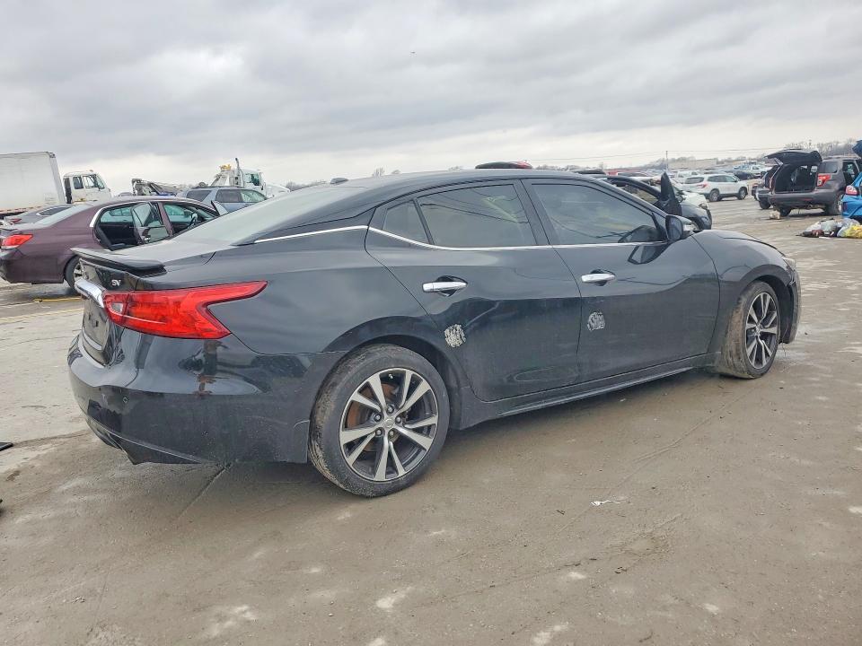 Photo 3 from auction – 2016 NISS MAXIMA with VIN 1N4AA6AP6GC443168