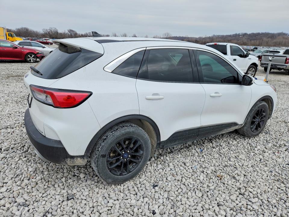 Photo 3 from auction – 2020 FORD ESCAPE with VIN 1FMCU0G69LUA76725