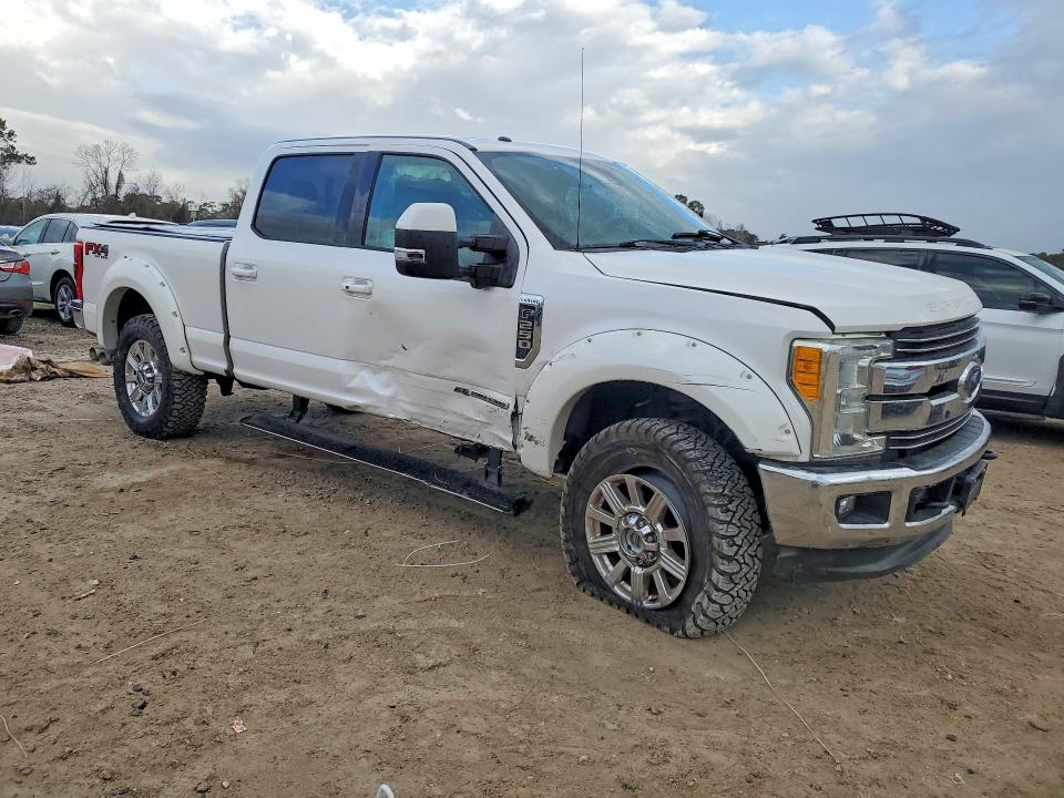 Photo 4 from auction – 2017 FORD F250 with VIN 1FT7W2BT5HEC08230