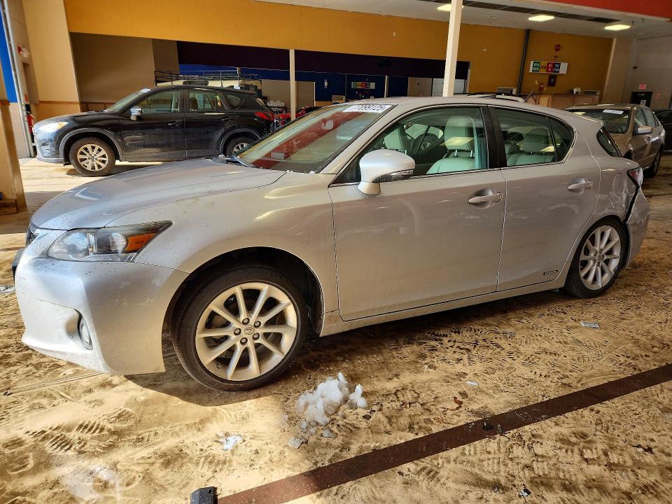 LEXUS CT 200H 2013 with VIN JTHKD5BH4D2171114 - Photo from auction