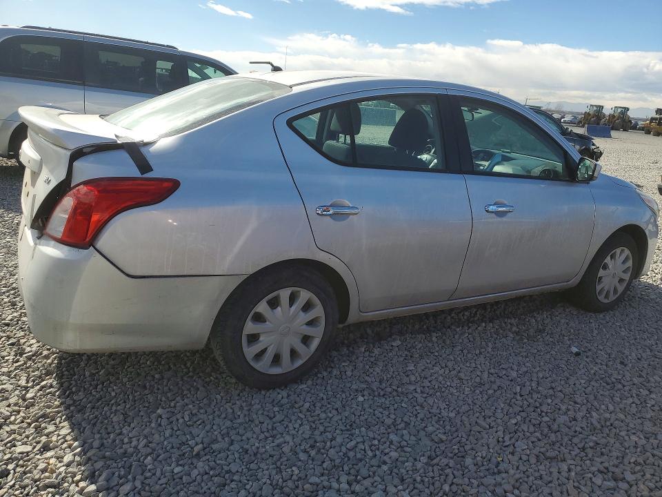 Photo 3 from auction – 2017 NISS VERSA with VIN 3N1CN7AP2HK411975
