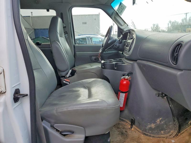 Photo 7 from auction – 2006 FORD ECONOLINE with VIN 1FBSS31L66DB09081