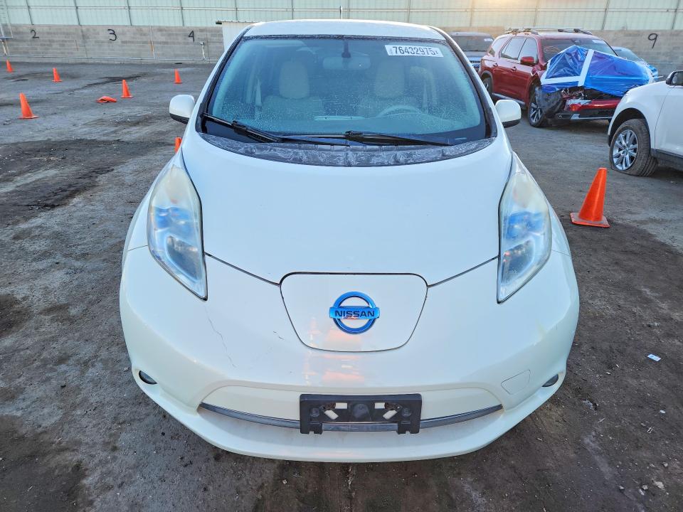 Photo 5 from auction – 2011 NISSAN LEAF with VIN JN1AZ0CP3BT003658