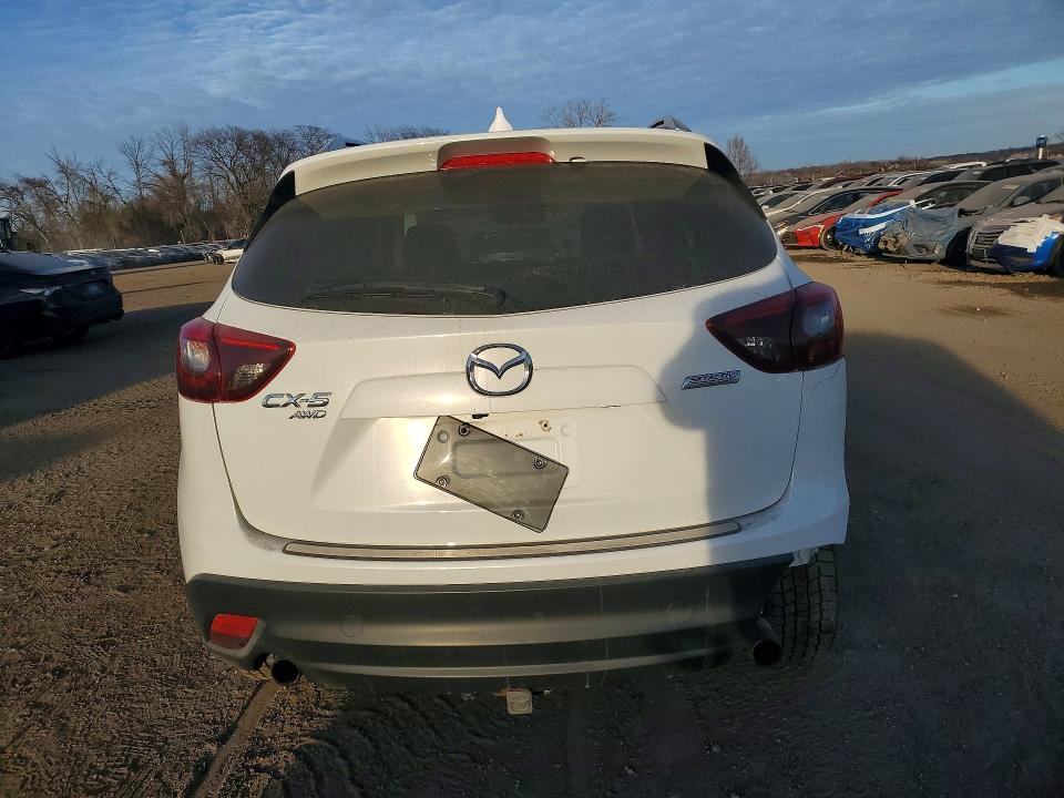Foto 6 de la subasta – 2016 MAZDA CX-5 GT con VIN JM3KE4DY0G0647386