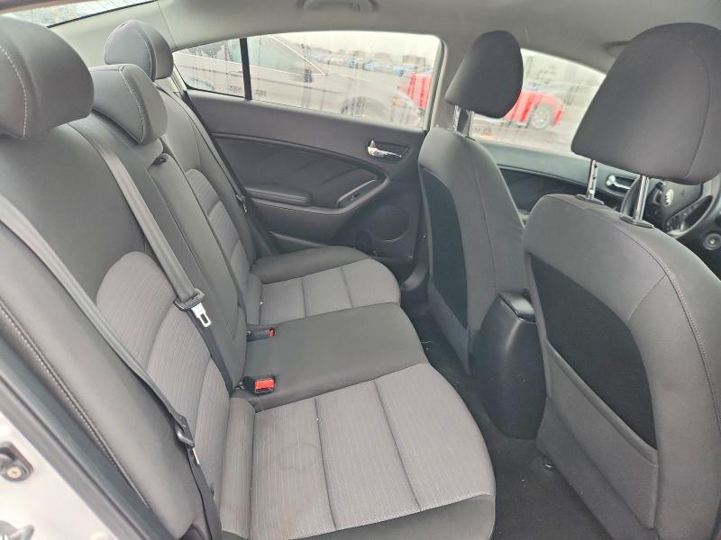 Photo 10 from auction – 2014 KIA FORTE with VIN KNAFX4A60E5182922