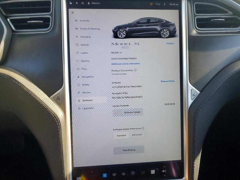 Photo 9 from auction – 2014 TESLA MODEL S with VIN 5YJSA1H12EFP42823
