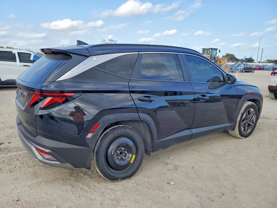 Photo 3 from auction – 2025 HYUNDAI TUCSON with VIN 5NMJB3DEXSH597344