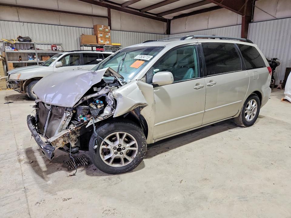 TOYOTA SIENNA 2005 with VIN 5TDZA22C35S271713 - Photo from auction