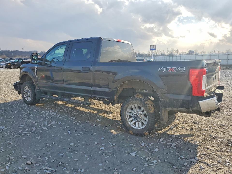 Photo 2 from auction – 2019 FORD F250 with VIN 1FT7W2B68KED74520