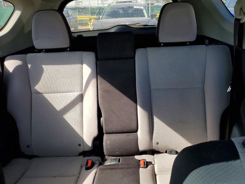 Photo 10 from auction – 2017 TOYOTA RAV4 XLE with VIN JTMRFREV5HJ108151