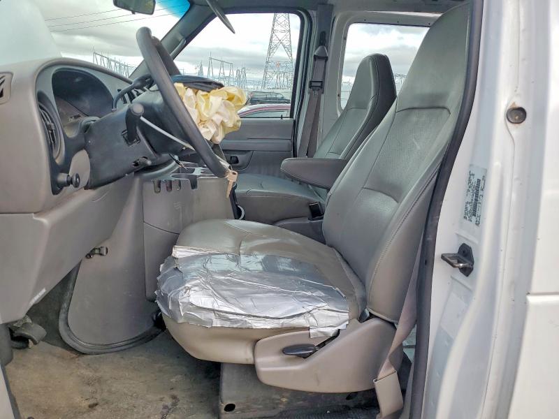 Photo 7 from auction – 2002 FORD ECONOLINE with VIN 1FTSE34L72HB30510