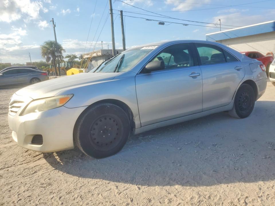 TOYOTA CAMRY 2011 مع رقم تعريف المركبة 4T1BF3EK1BU662292 - صورة من المزاد