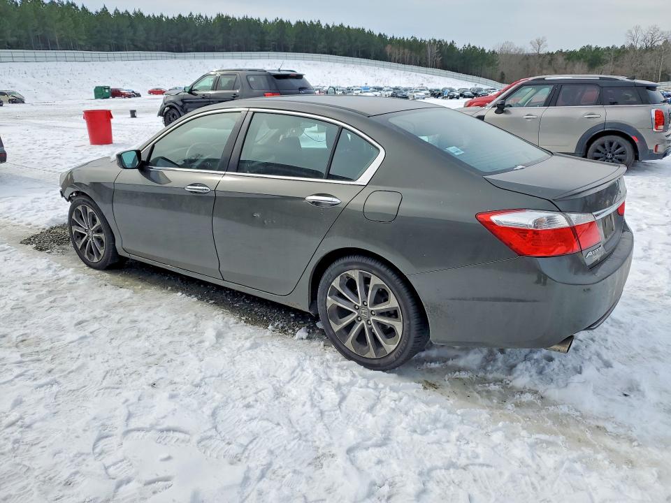 Photo 2 from auction – 2015 HONDA ACCORD SPO with VIN 1HGCR2F57FA047158