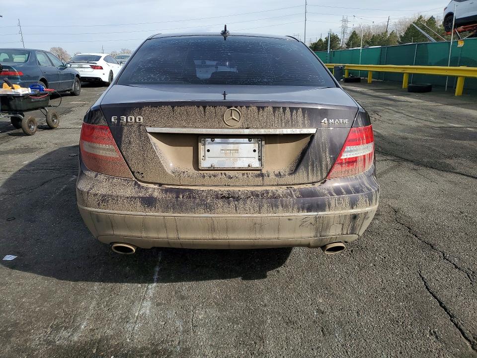 Photo 6 from auction – 2012 MERCEDES-BENZ C 300 4MAT with VIN WDDGF8BB7CA653889