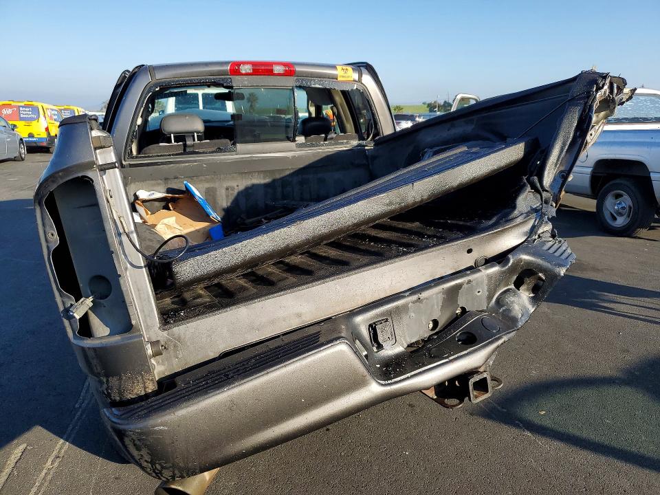 Photo 6 from auction – 2004 DODGE RAM 1500 with VIN 1D7HA18D74J124673
