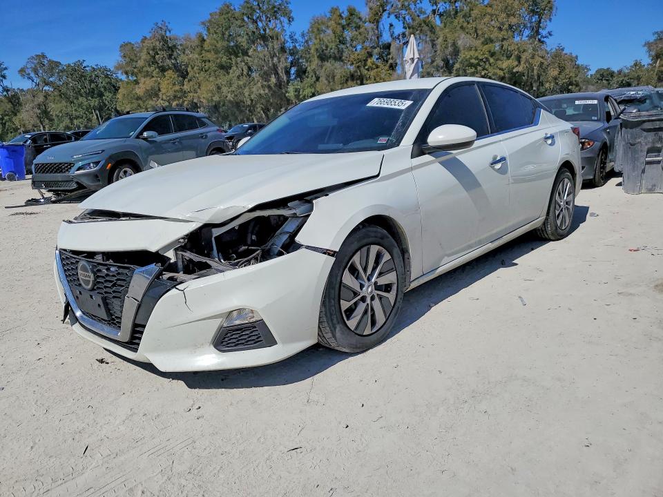 NISSAN ALTIMA 2019 with VIN 1N4BL4BV5KC226705 - Photo from auction