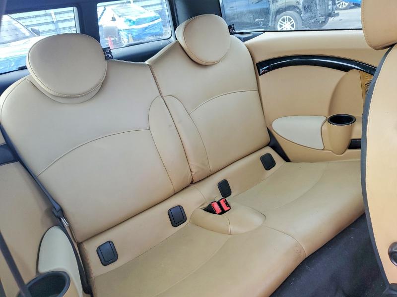 Photo 10 from auction – 2010 MINI COOPER S C with VIN WMWMM3C57ATP93874
