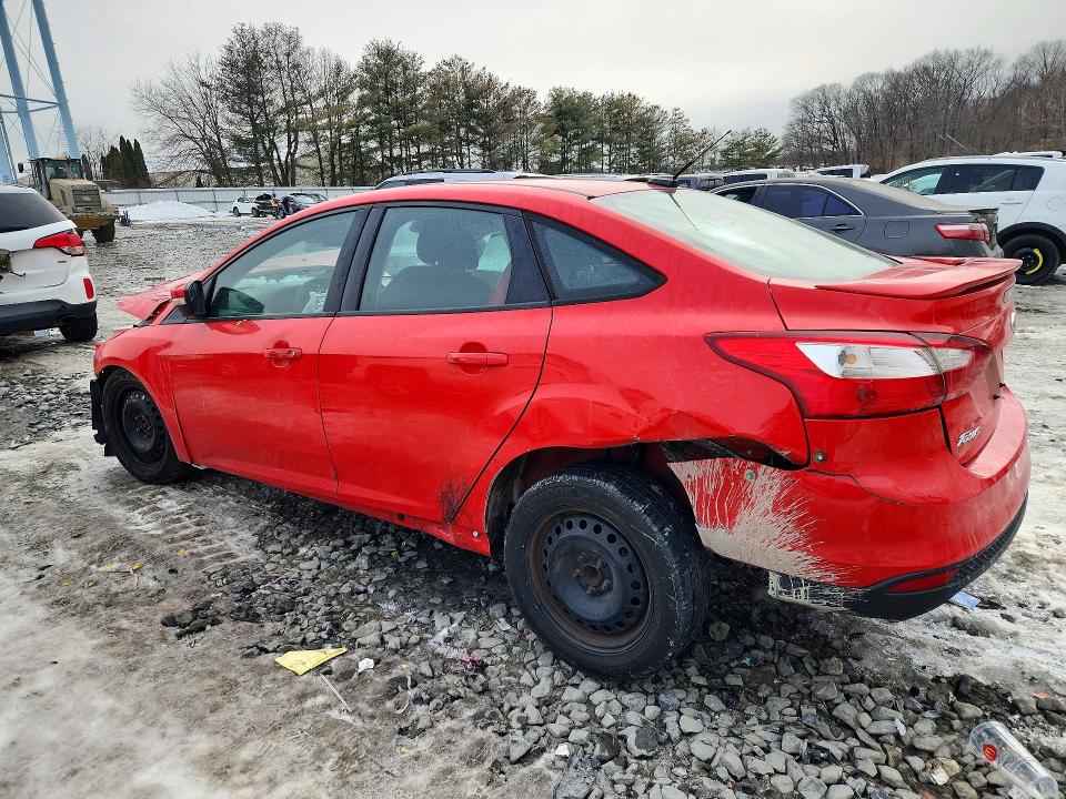 Photo 2 from auction – 2013 FORD FOCUS with VIN 1FADP3F27DL358892
