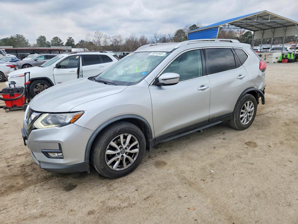 NISSAN ROGUE S 2017 with VIN KNMAT2MT6HP610385 - Photo from auction