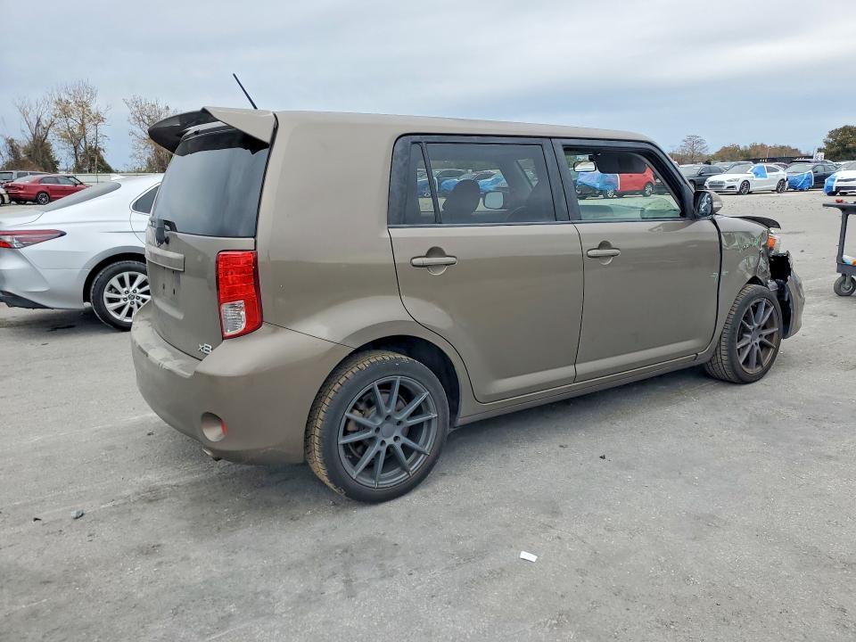 Photo 3 from auction – 2011 TOYOTA SCION with VIN JTLZE4FE1B1122502