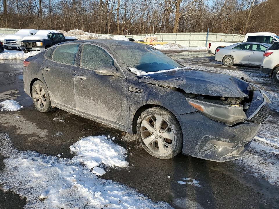 Photo 4 from auction – 2019 KIA OPTIMA with VIN 5XXGT4L3XKG302013