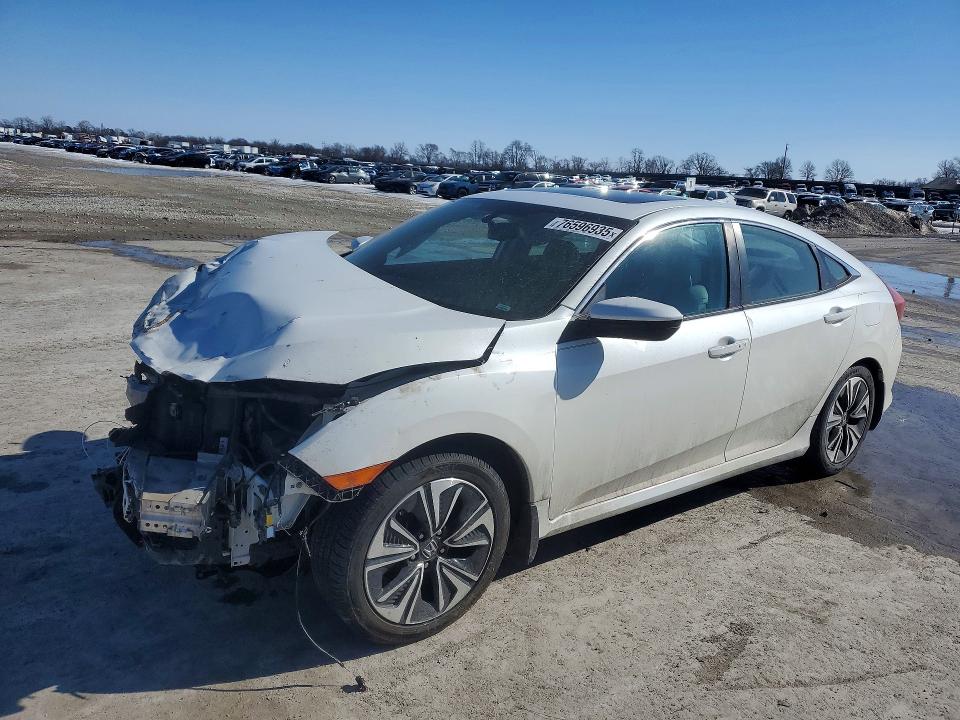 HONDA CIVIC EXL 2017 with VIN 19XFC1F7XHE012297 - Photo from auction
