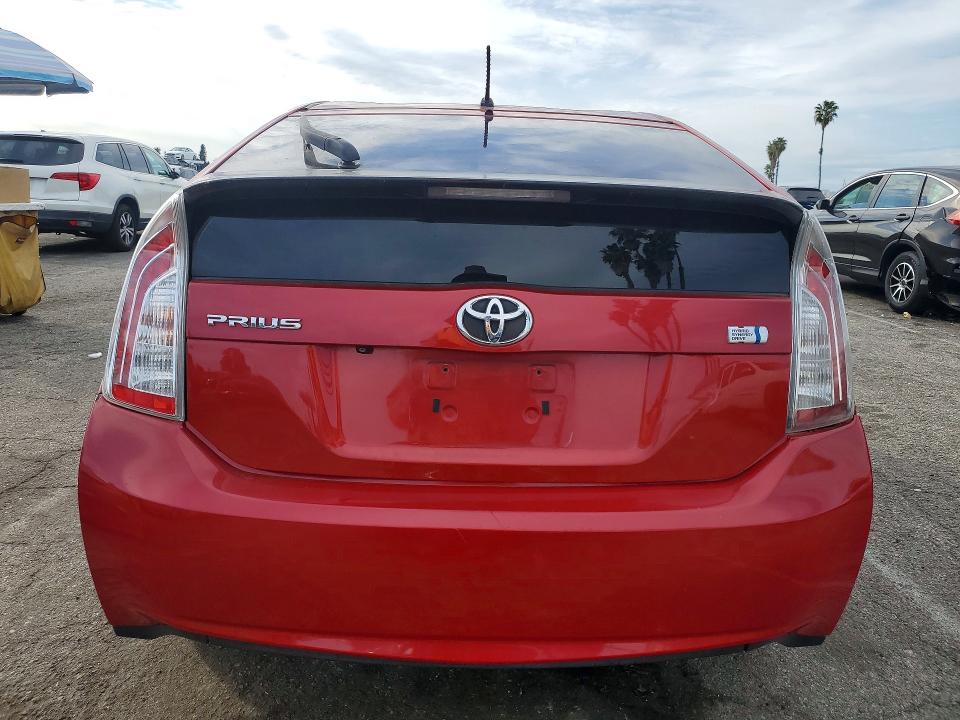 Photo 6 from auction – 2015 TOYOTA PRIUS with VIN JTDKN3DU7F1971413