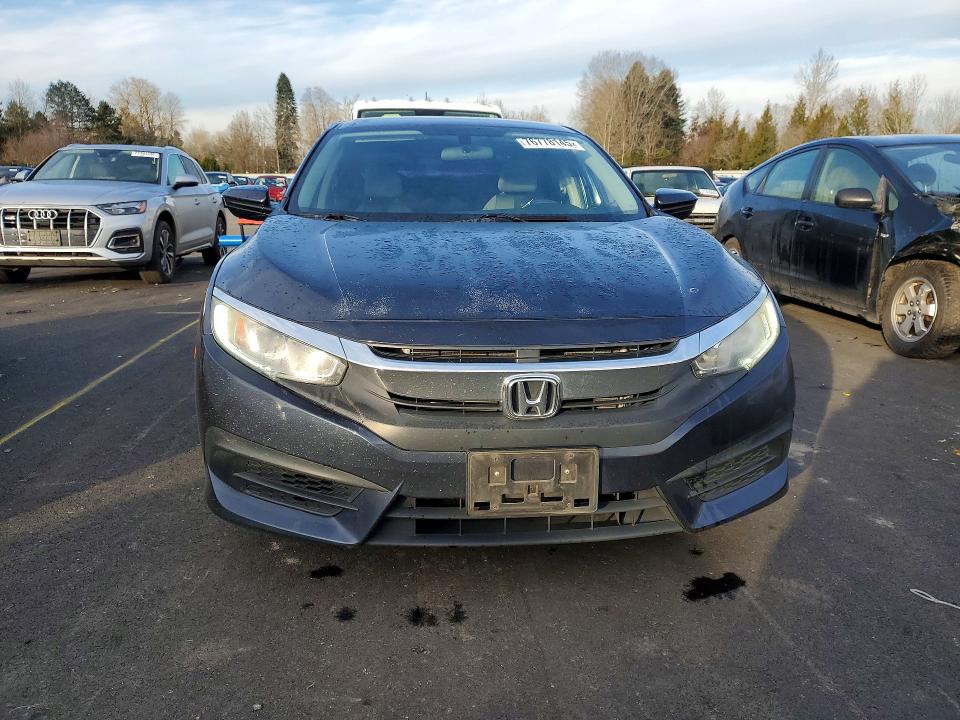 Photo 5 from auction – 2018 HONDA CIVIC with VIN 2HGFC2F51JH606891