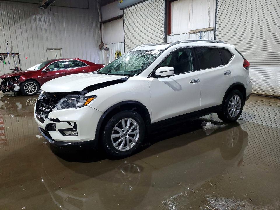 NISSAN ROGUE 2018 with VIN 5N1AT2MV2JC776199 - Photo from auction