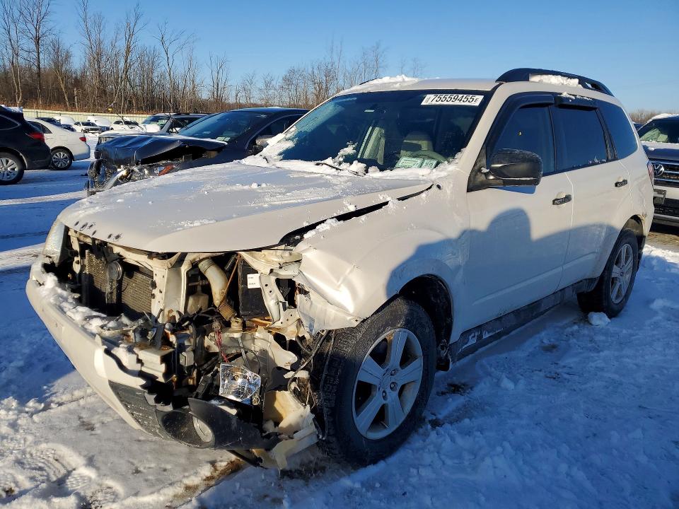 SUBARU FORESTER 2 2011 with VIN JF2SHABC5BH730295 - Photo from auction