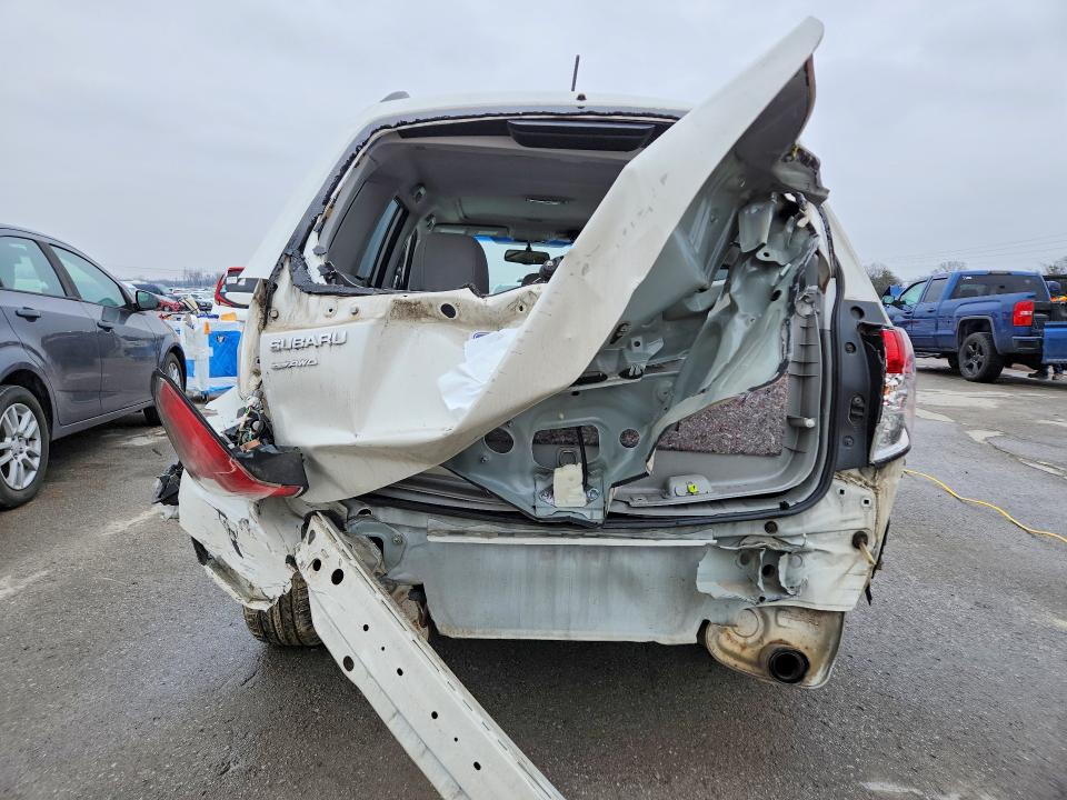 Photo 6 from auction – 2012 SUBARU FORESTER L with VIN JF2SHBEC6CH420188