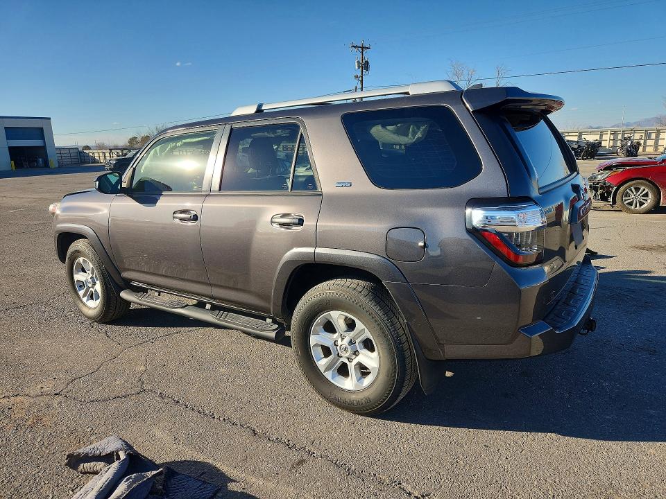 Photo 2 from auction – 2018 TOYOTA 4RUNNER with VIN JTEZU5JR3J5175509