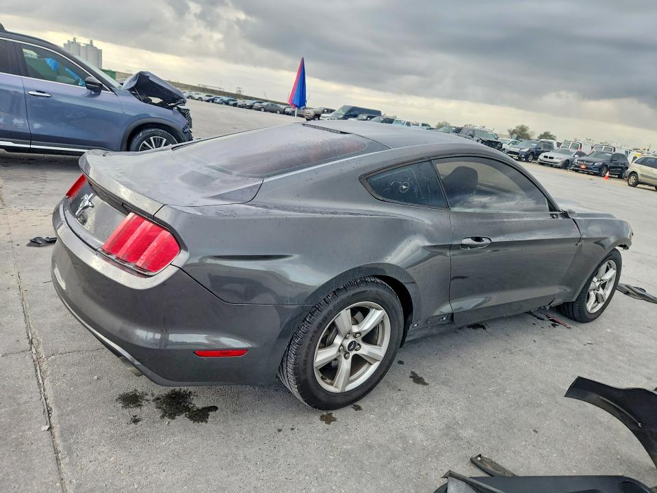 Photo 3 from auction – 2017 FORD MUSTANG with VIN 1FA6P8AM9H5342914
