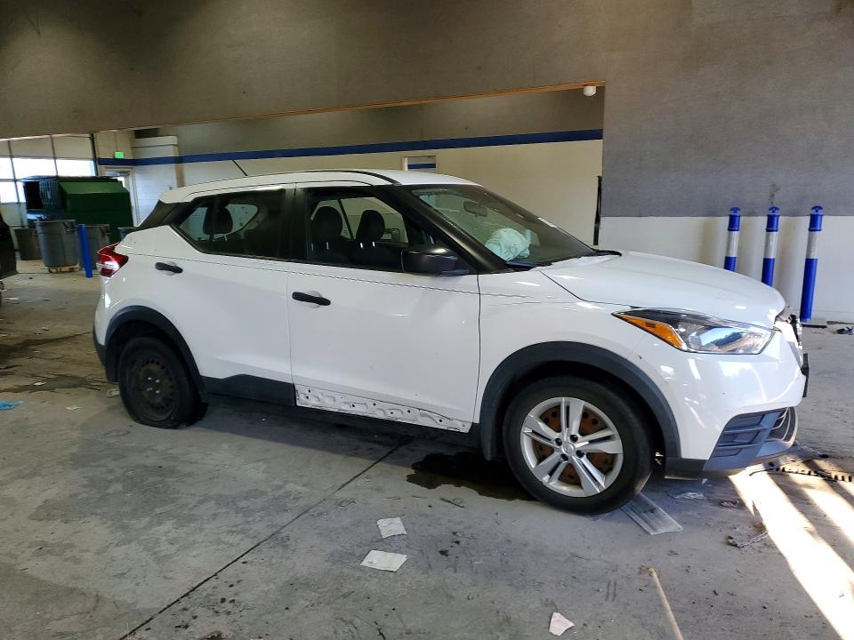 Photo 4 from auction – 2020 NISSAN KICKS with VIN 3N1CP5BV6LL553003