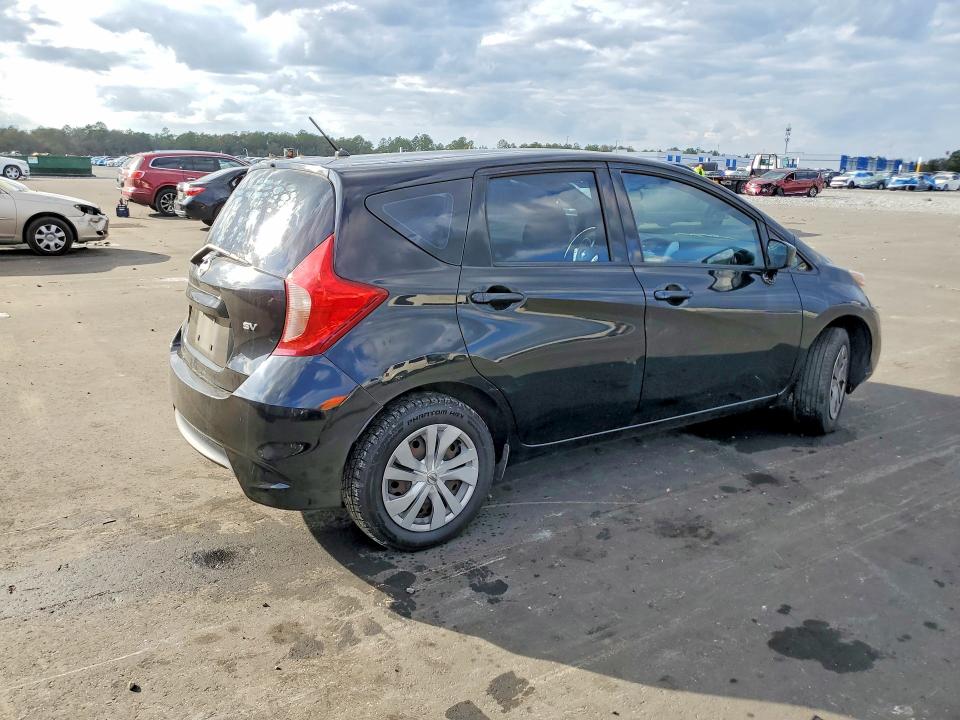 Photo 3 from auction – 2019 NISSAN VERSA NOTE with VIN 3N1CE2CPXKL354474