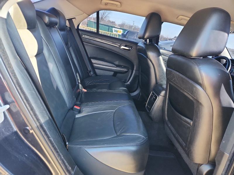 Photo 10 from auction – 2016 CHRYSLER 300 with VIN 2C3CCAAG5GH243769