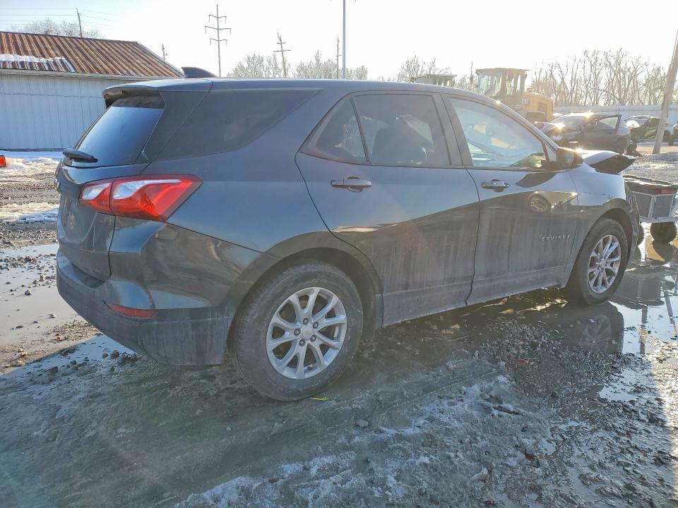 Photo 3 from auction – 2021 CHEVROLET EQUINOX LS with VIN 2GNAXHEV2M6105856