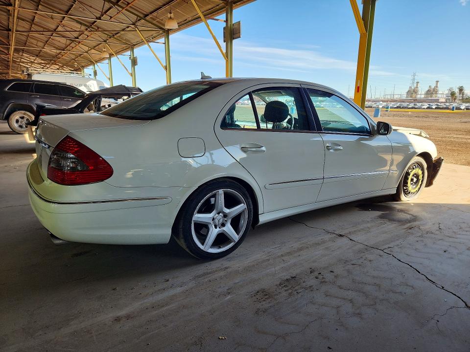 Photo 3 from auction – 2009 MERCEDES-BENZ E with VIN WDBUF56X59B424064