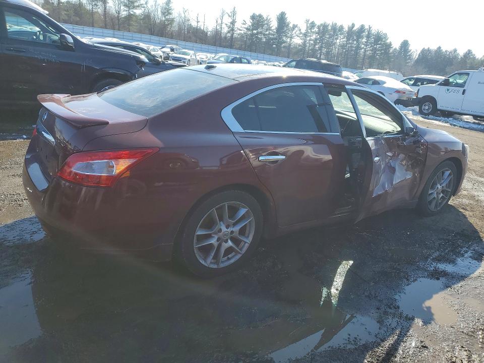 Photo 3 from auction – 2010 NISSAN MAXIMA S with VIN 1N4AA5AP4AC843389