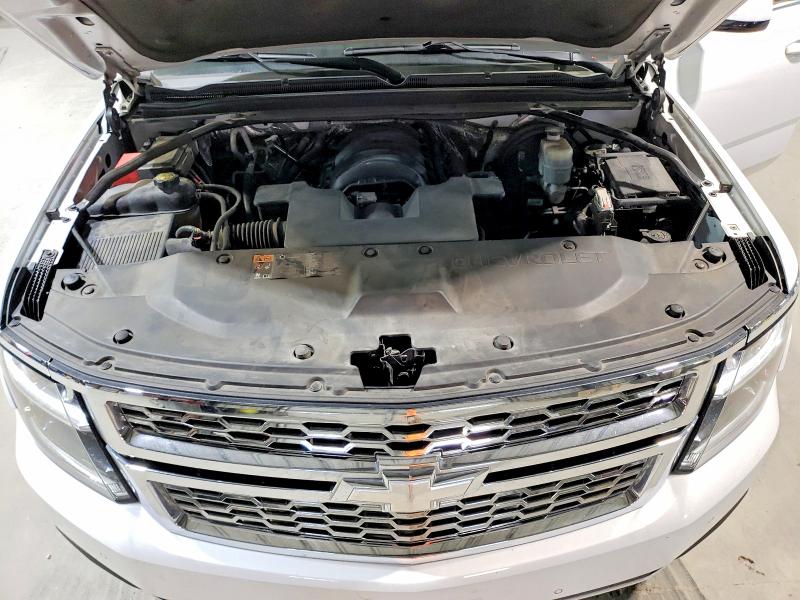 Photo 12 from auction – 2016 CHEVROLET SUBURBAN with VIN 1GNSCHKC9GR320033