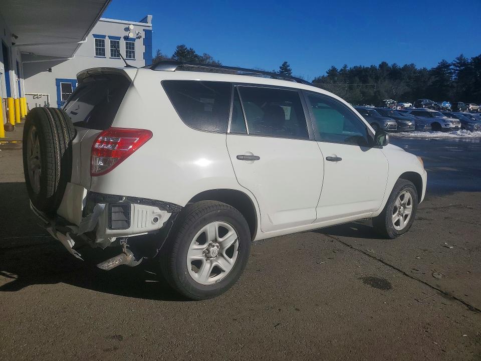 Photo 3 from auction – 2011 TOYOTA RAV4 with VIN 2T3KF4DV8BW087777